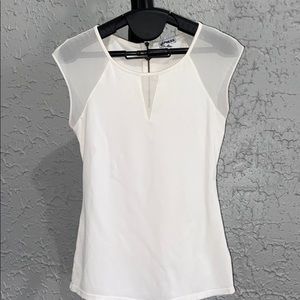 EXPRESS Sheer short  sleeves blouse